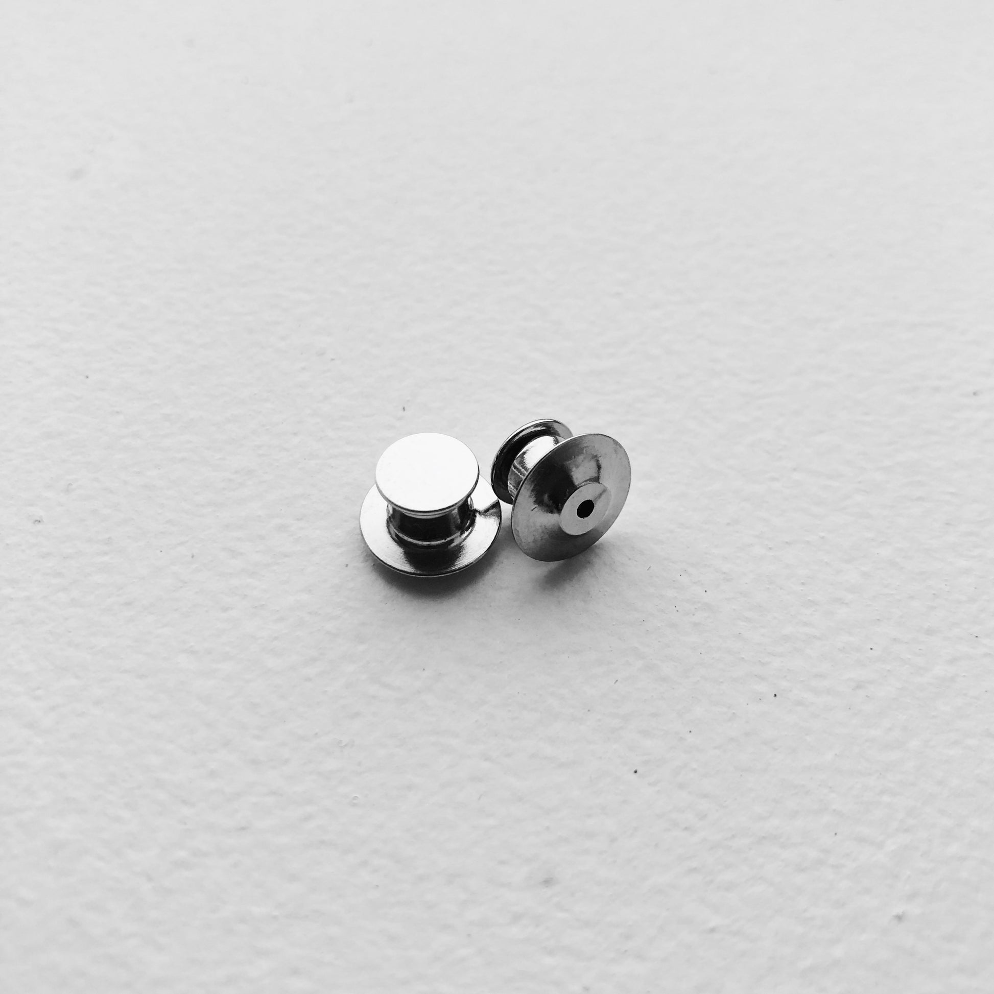 Locking Pin Backs – Pin Boy Fresh