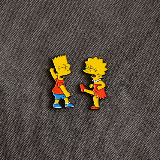 Bart vs Lisa Enamel Pin Set